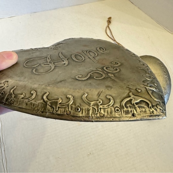 Vintage Set of 2 Stamped Metal Love & Hope Heart Pendants Primitive Décor - Picture 6 of 16